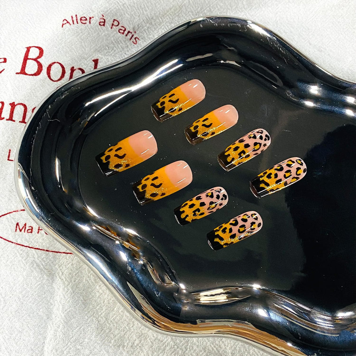 824 Big Cat Yellow French Tip Coffin Nails