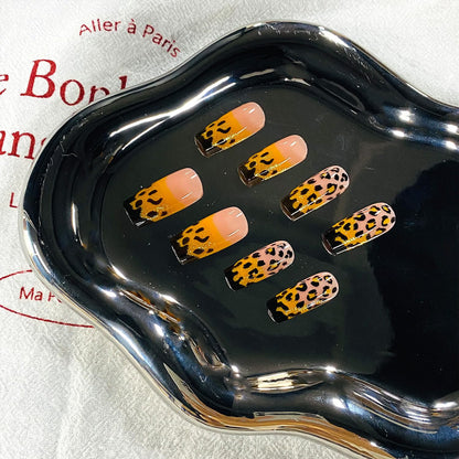 824 Big Cat Yellow French Tip Coffin Nails